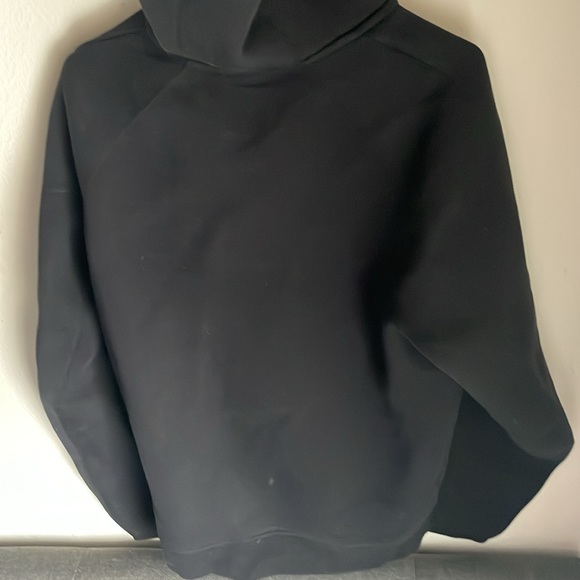 Nike Tech - Picture 2 of 2